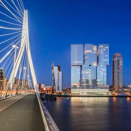 Museum District With Bars And Restaurants Apartment Rotterdam